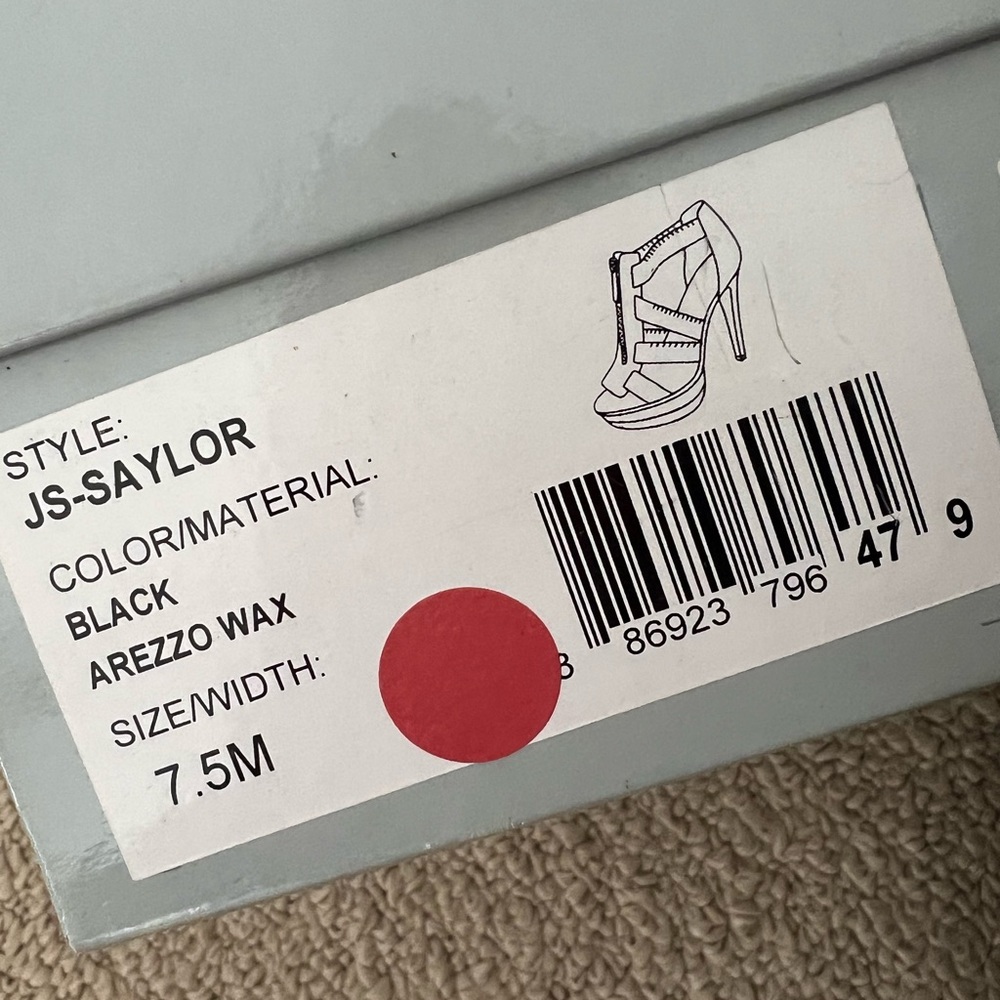 LIKE NEW- Jessica Simpson heels - Picture 3 of 5